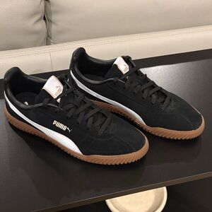 Puma Black and White Shoes with Tan Soles